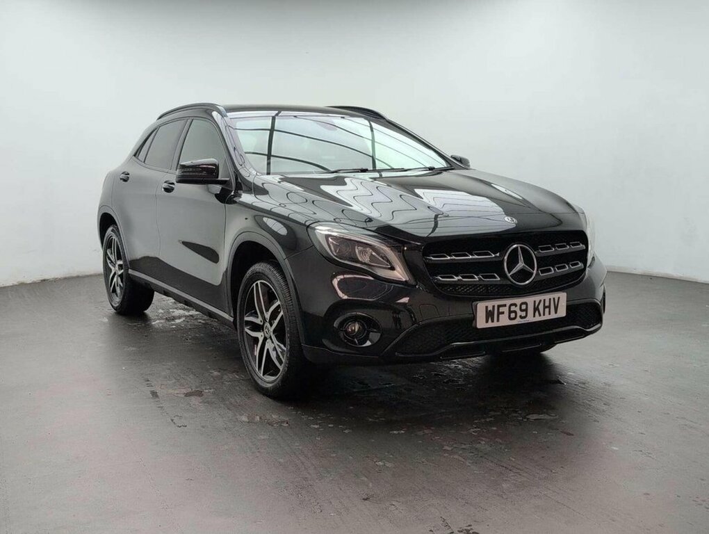 Mercedes-Benz GLA Class 1.6L Urban Edition WF69KHV Black #2