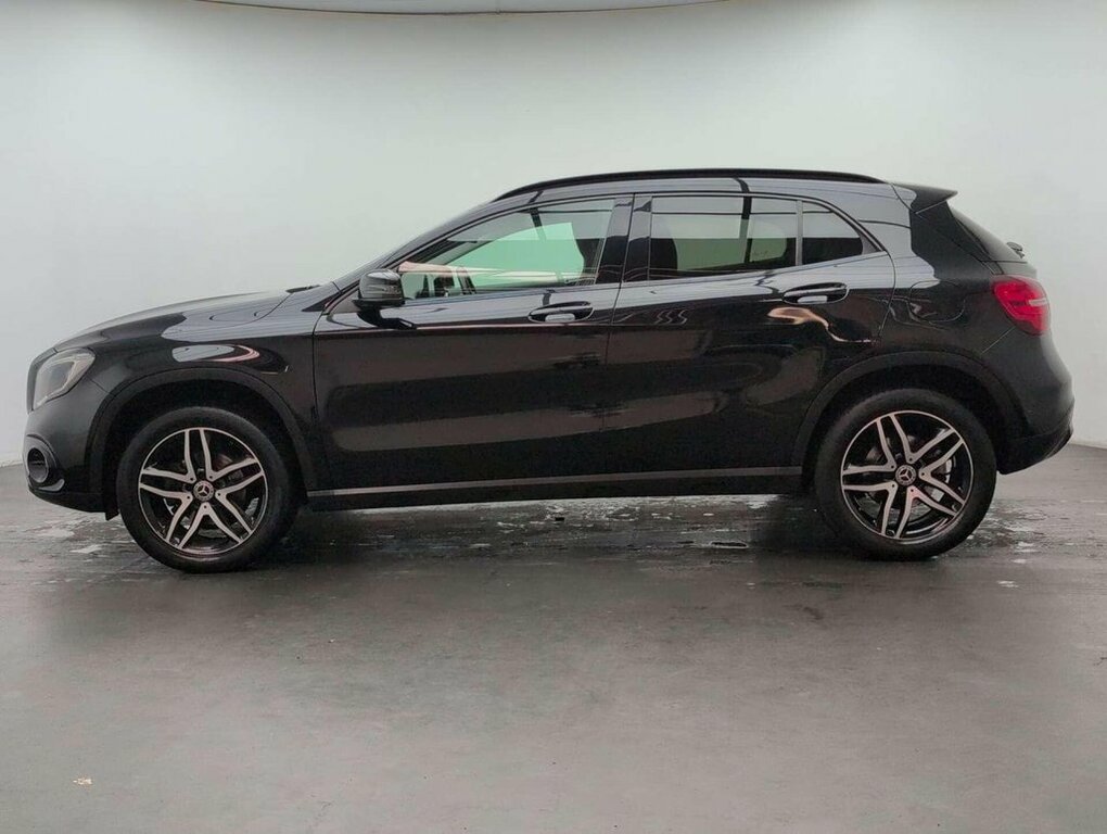 Mercedes-Benz GLA Class 1.6L Urban Edition WF69KHV Black #5