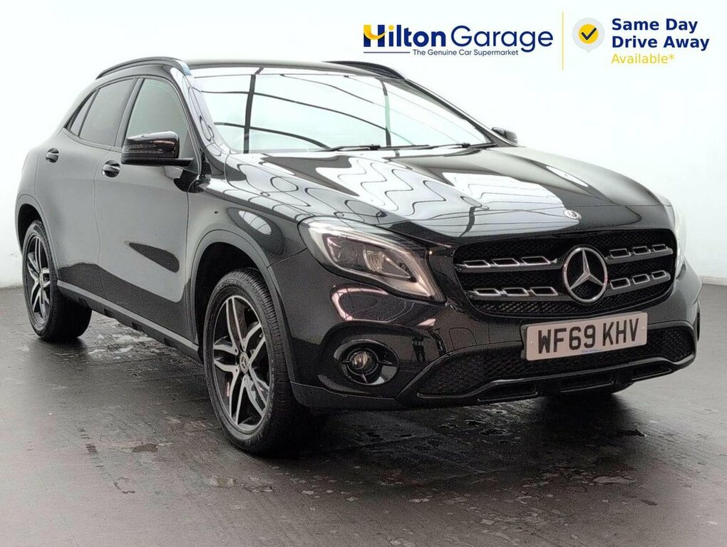 Mercedes-Benz GLA Class 1.6L Urban Edition Black