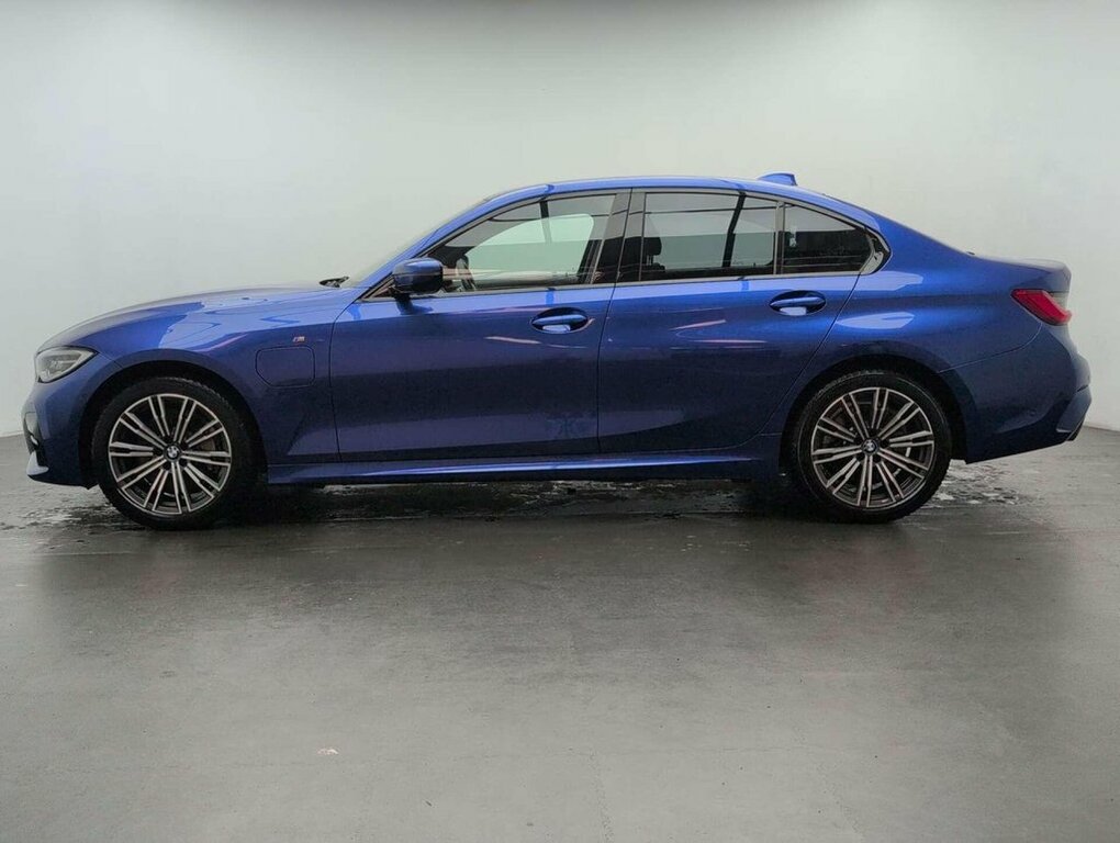 BMW 3 Series 2L M Sport OU69KBP Blue #5