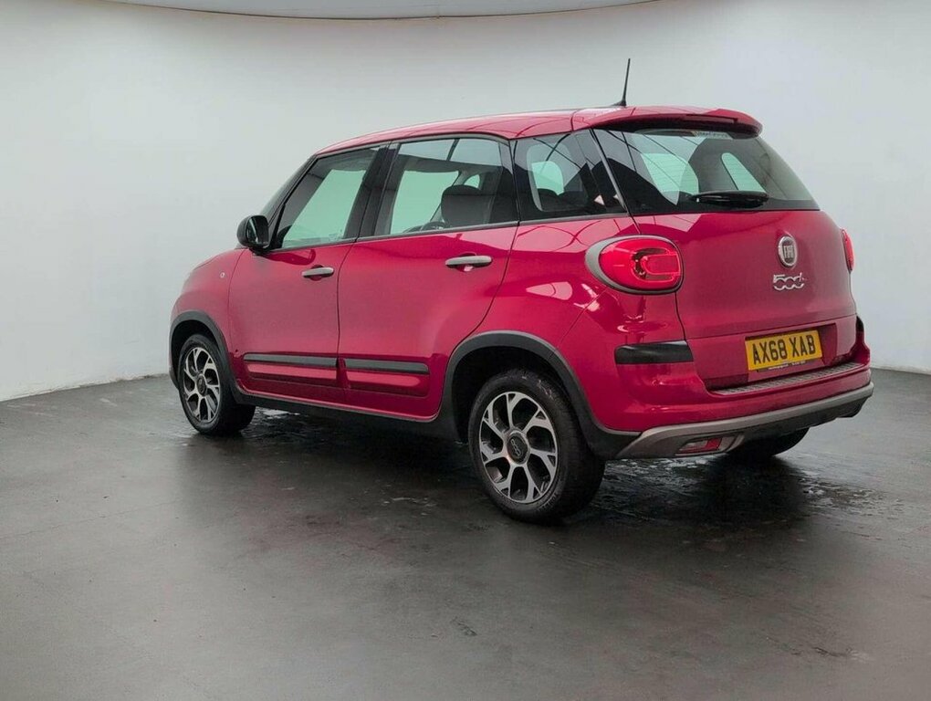 Fiat 500L 1.4L City Cross Red #6