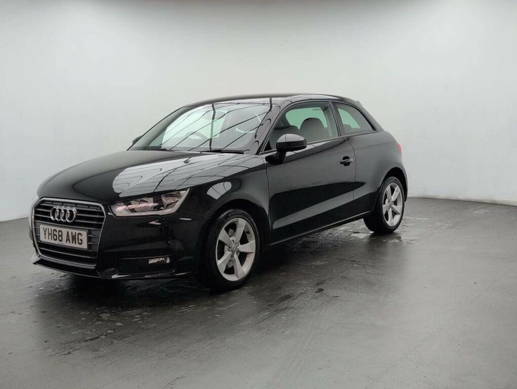 Audi A1 1.4 A1 Sport Nav Tfsi YH68AWG Black #4