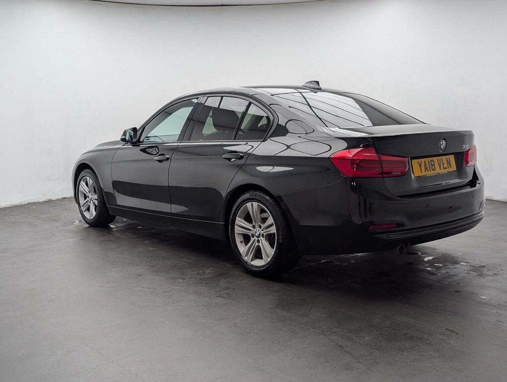 BMW 3 Series 1.5 318I Sport Black #4