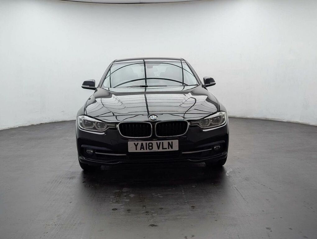 BMW 3 Series 1.5 318I Sport Black #2