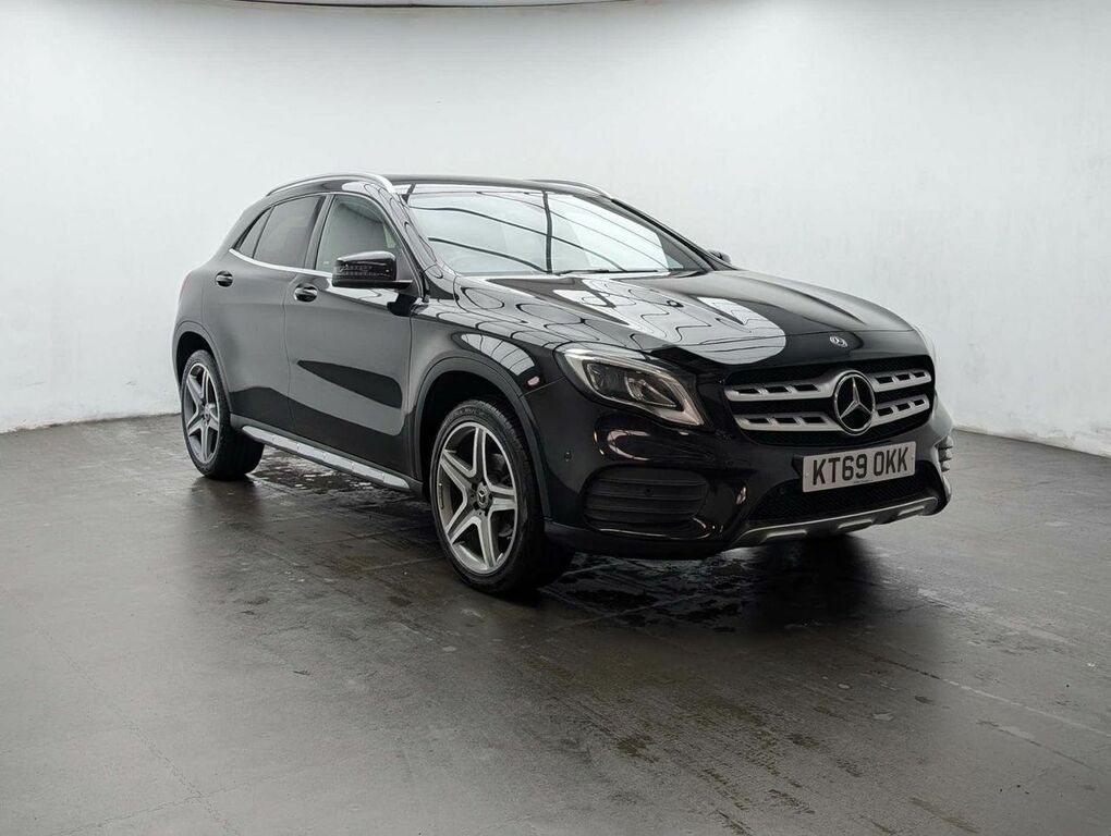 Mercedes-Benz GLA Class 1.6 Gla 180 Amg Line Edition Black #2