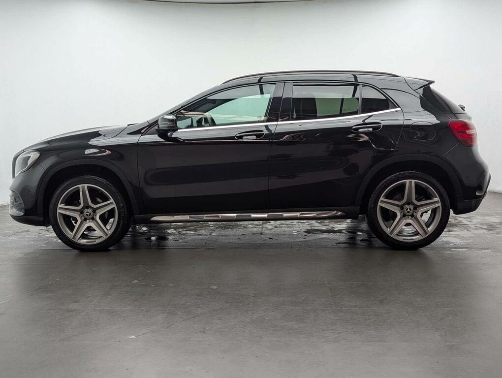 Mercedes-Benz GLA Class 1.6 Gla 180 Amg Line Edition Black #4