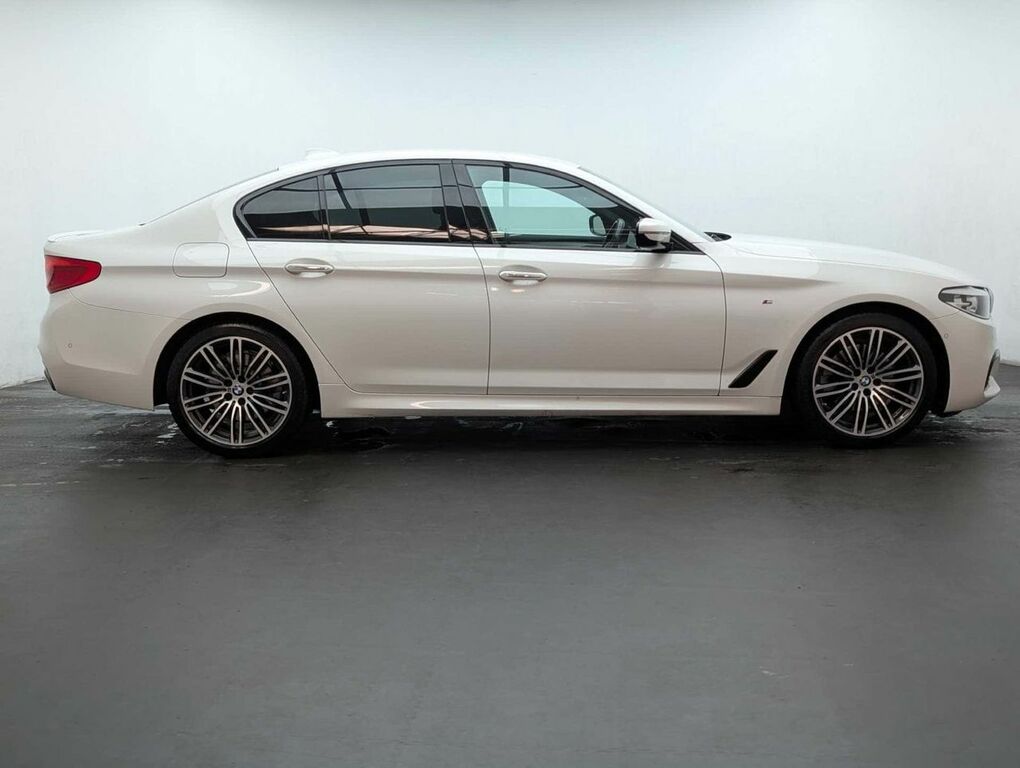BMW 5 Series 2.0 520D M Sport YB18MGZ White #4