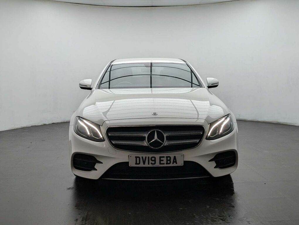 Mercedes-Benz E Class 2.0 E 220 D Amg Line White #3