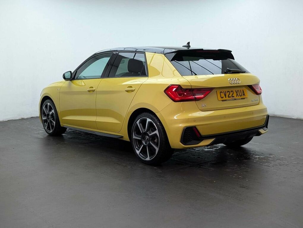 Audi A1 1.0 A1 Sportback 30 Tfsi Black Edition 5 CV22XUA Yellow #6