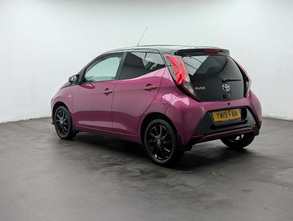 Toyota Aygo X 1.0 Aygo X-cite Vvt-i YW19FAM Purple #6