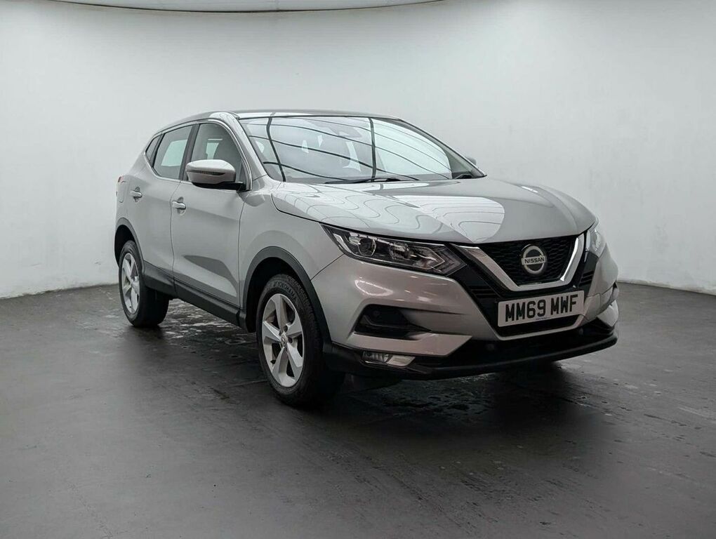 Nissan Qashqai 1.3 Qashqai Acenta Premium Dig-t MM69MWF Silver #2