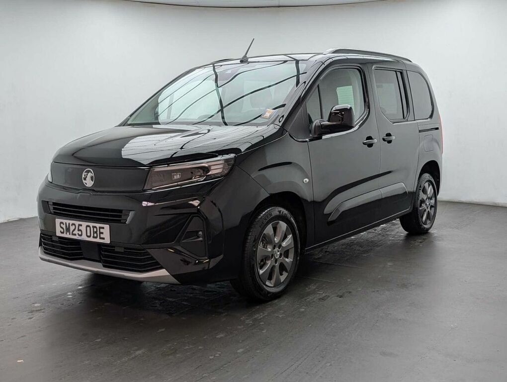 Vauxhall Combo-e Life Combo Life Ultimate Ev Black #4
