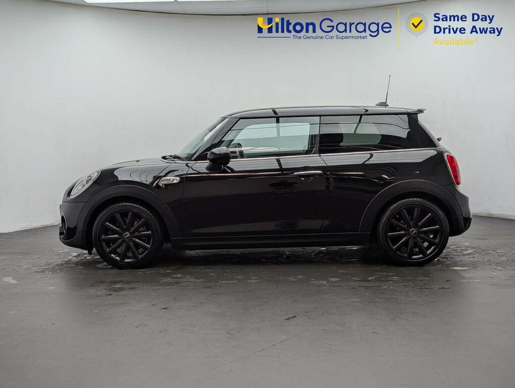 Mini Hatch 2.0 Cooper S Black