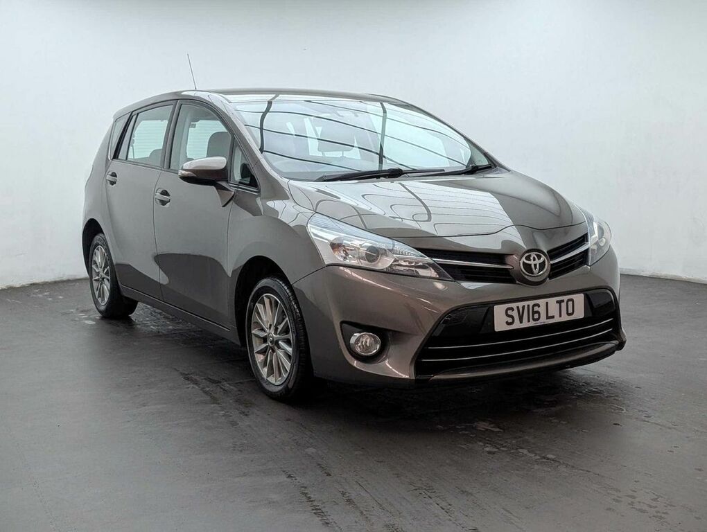 Toyota Verso 1.6 Verso Icon Tss Valvematic Brown #2