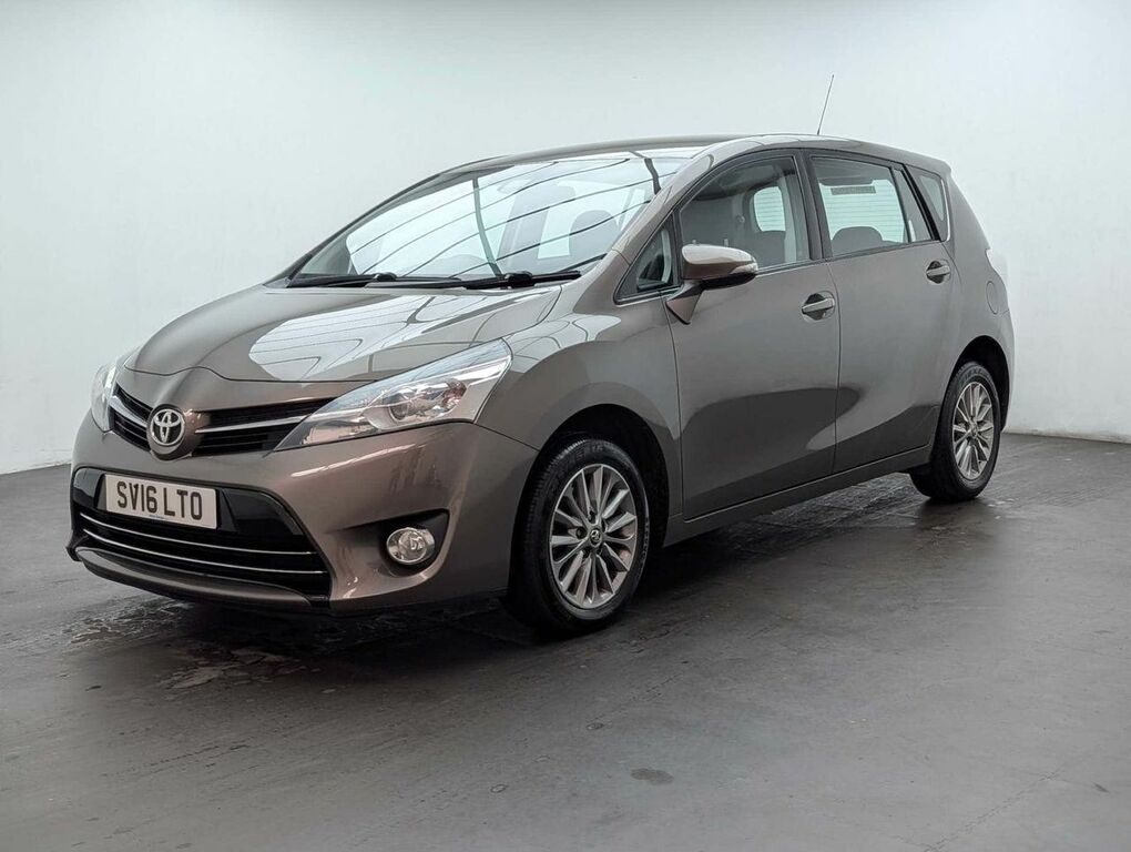 Toyota Verso 1.6 Verso Icon Tss Valvematic Brown #4