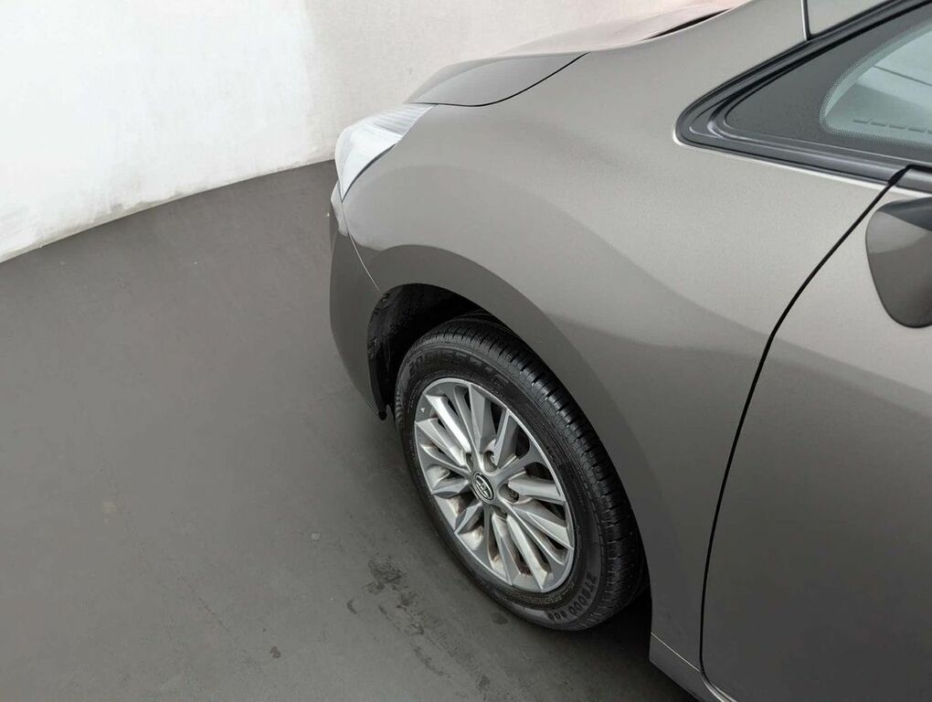 Toyota Verso D-4d Icon #11