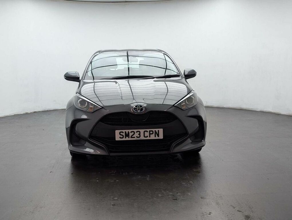 Toyota Yaris 1.5 Yaris Icon Hev Cvt SM23CPN Grey #3