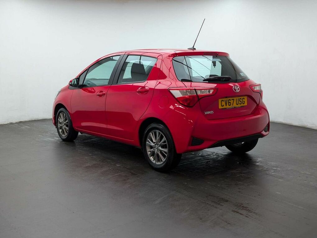 Toyota Yaris 1.5 Yaris Icon Tech Vvt-i CV67USG Red #6