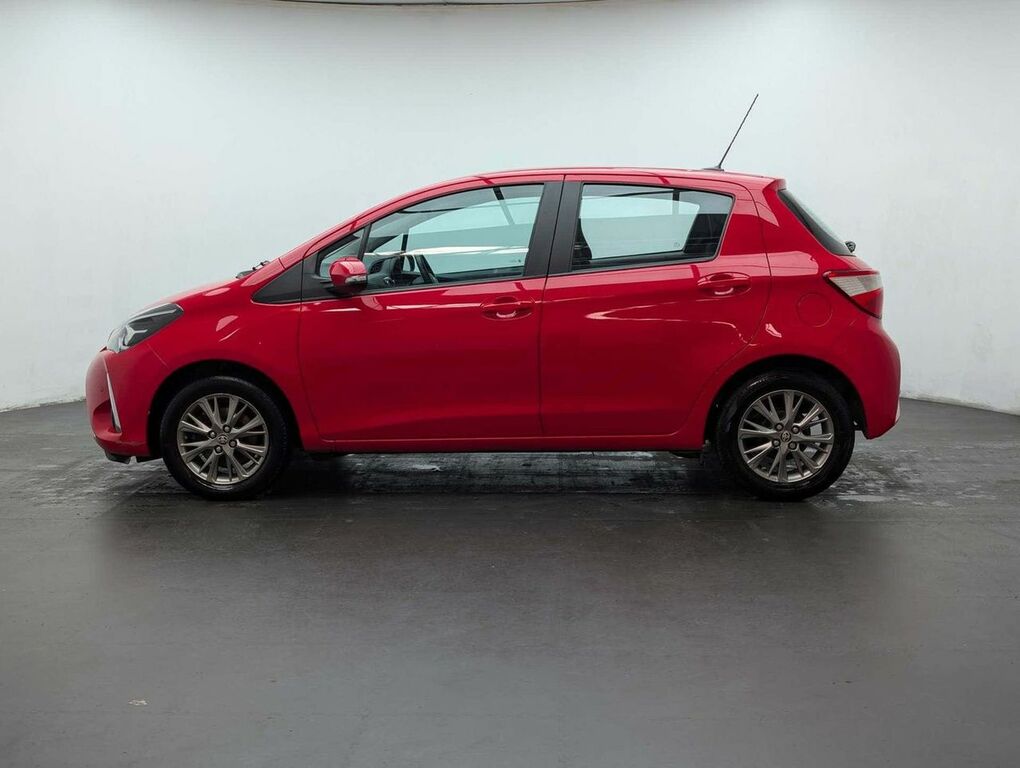 Toyota Yaris 1.5 Yaris Icon Tech Vvt-i CV67USG Red #5