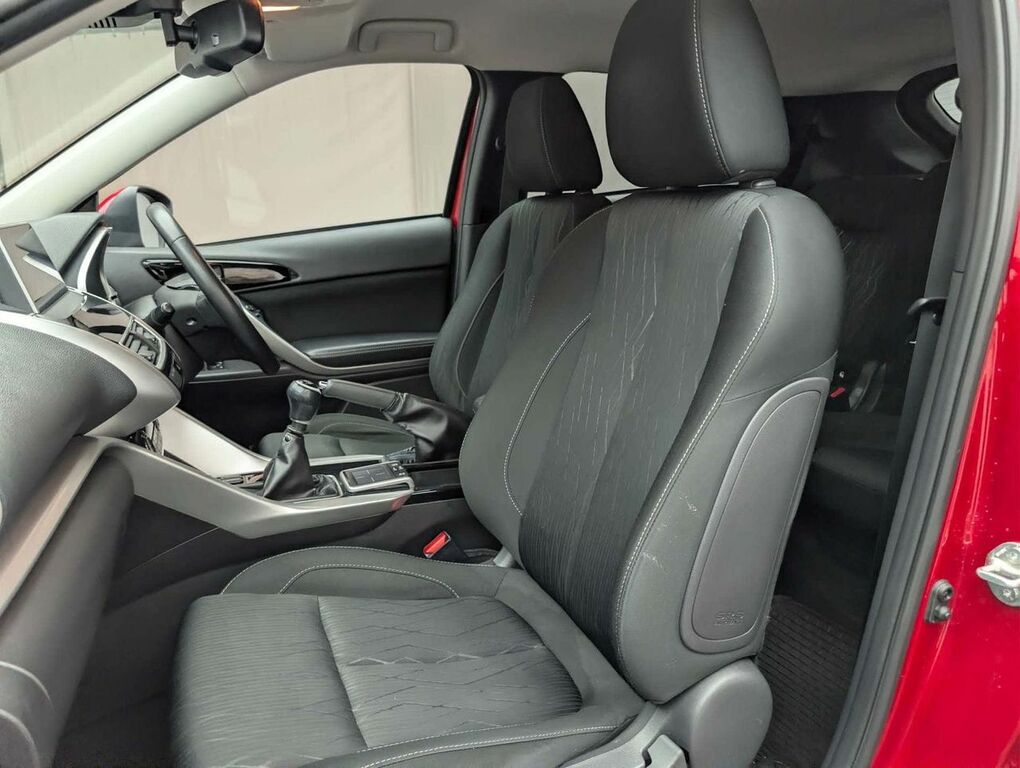 Mitsubishi Eclipse Cross 1.5 Exceed Cvt 4Wd Red #19
