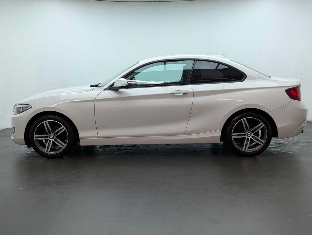 BMW 2 Series 2.0 218D Sport White #5