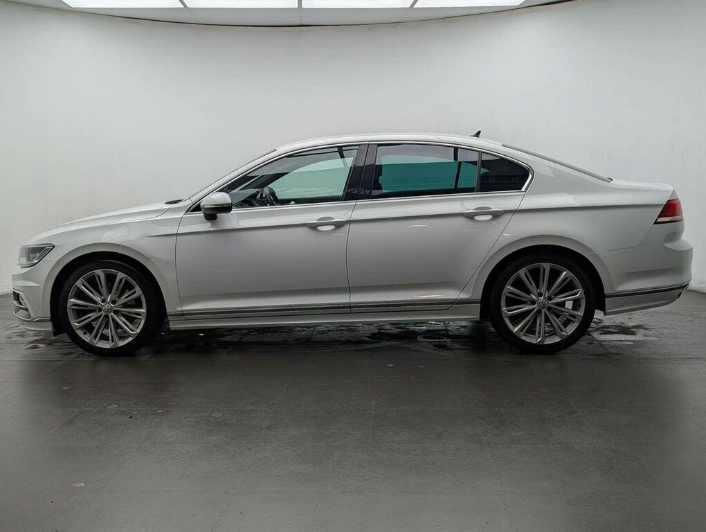 Volkswagen Passat 2.0 Passat R-line Tdi Bluemotion Technology Semi-a AD66DAR White #5
