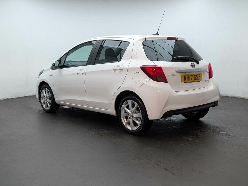 Toyota Yaris 1.5 Yaris Excel Hybrid Vvt-i Cvt MH17GSZ White #6