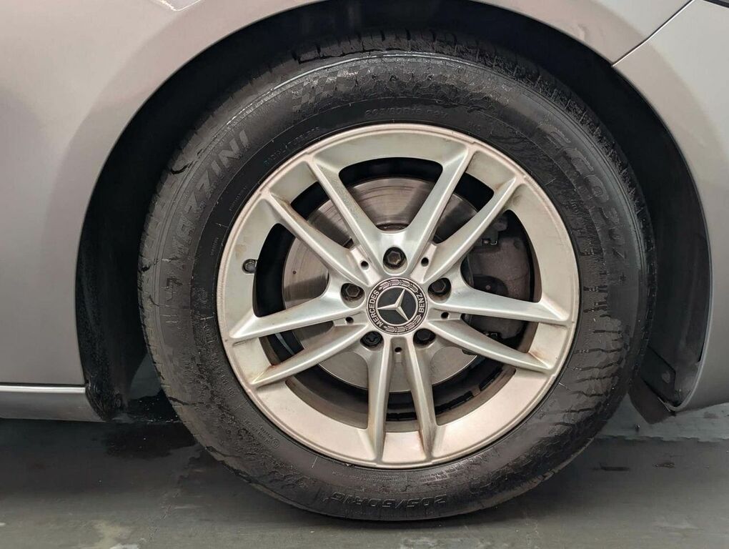 Mercedes-Benz A Class A180d Amg Line Executive Black #12