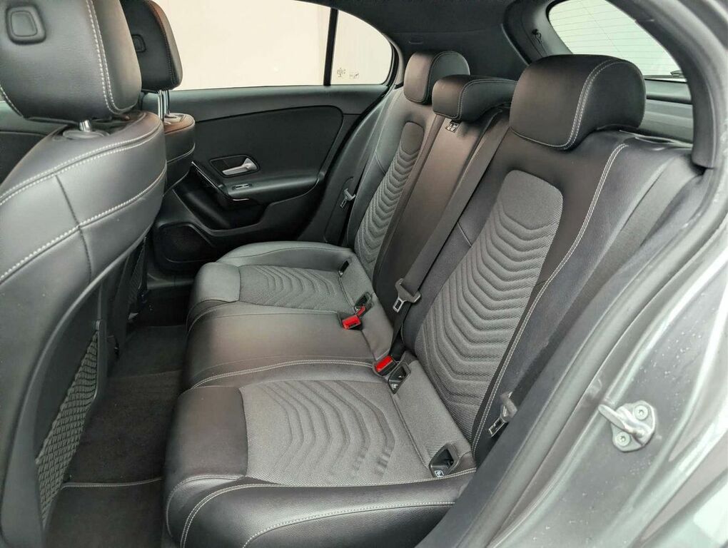 Mercedes-Benz A Class A180d Amg Line Executive Black #18