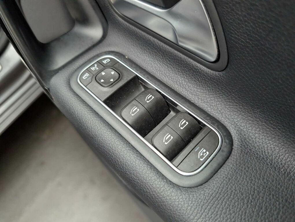 Mercedes-Benz A Class A180d Amg Line Executive Black #24