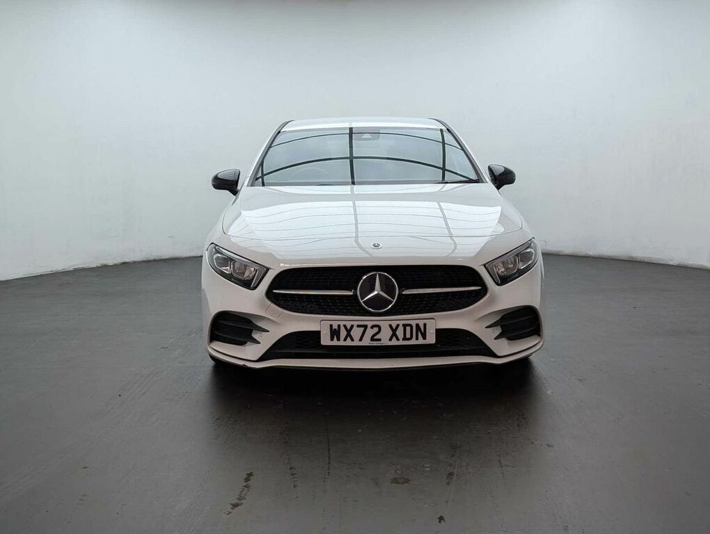 Mercedes-Benz A Class 1.3 A 180 Amg Line Edition Executive WX72XDN White #4