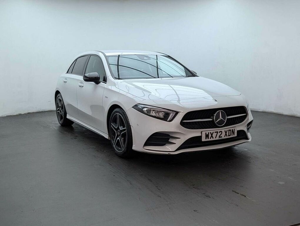 Mercedes-Benz A Class 1.3 A 180 Amg Line Edition Executive WX72XDN White #2
