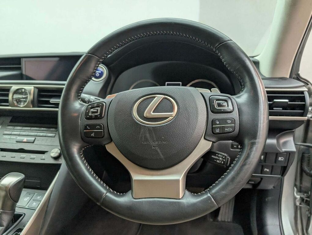 Lexus IS 300H F-sport Cvt Blue #26