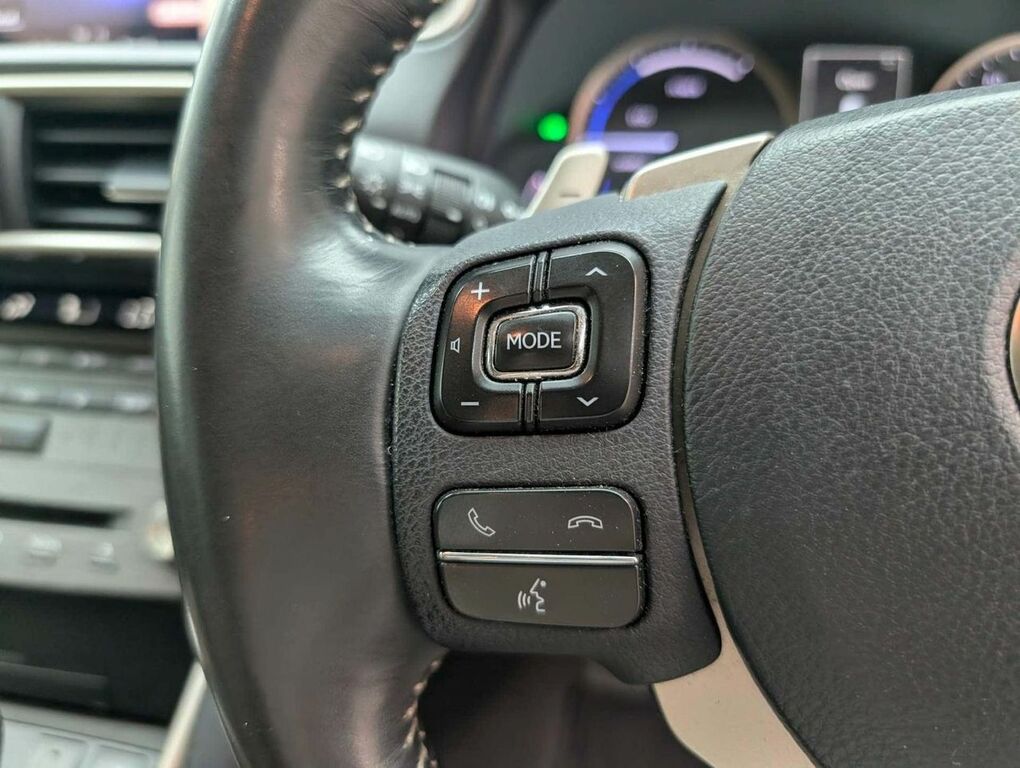 Lexus IS 300H F-sport Cvt Blue #18