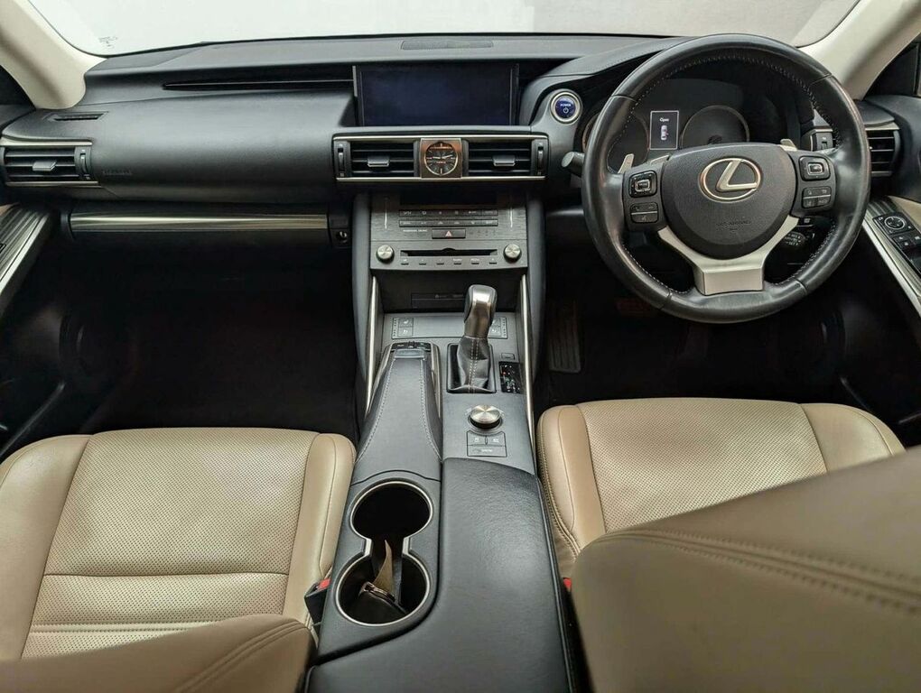 Lexus IS 300H F-sport Cvt Blue #30