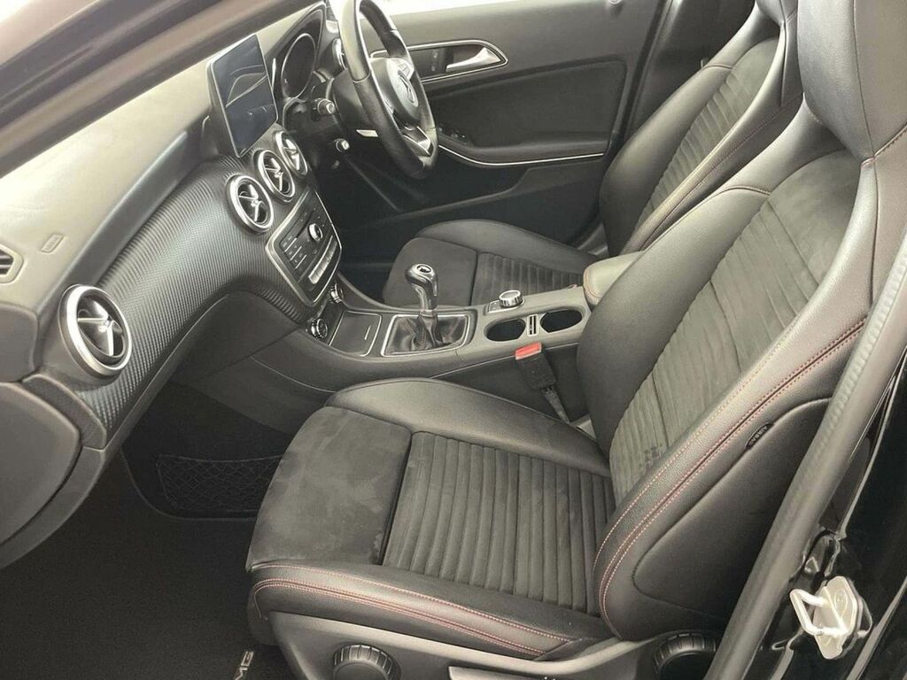 Mercedes-Benz A Class 1.6 A 160 Se 102 Bhp Black #29