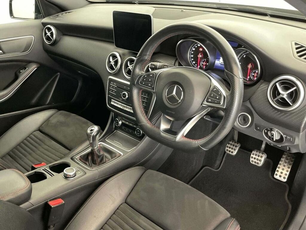 Mercedes-Benz A Class 1.6 A 160 Se 102 Bhp Black #10