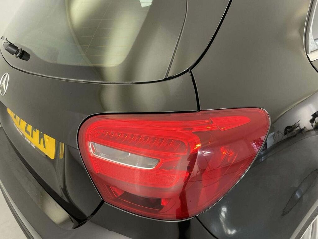 Mercedes-Benz A Class 1.6 A 160 Se 102 Bhp Black #26