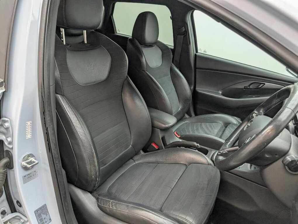 Hyundai I30  Red #32