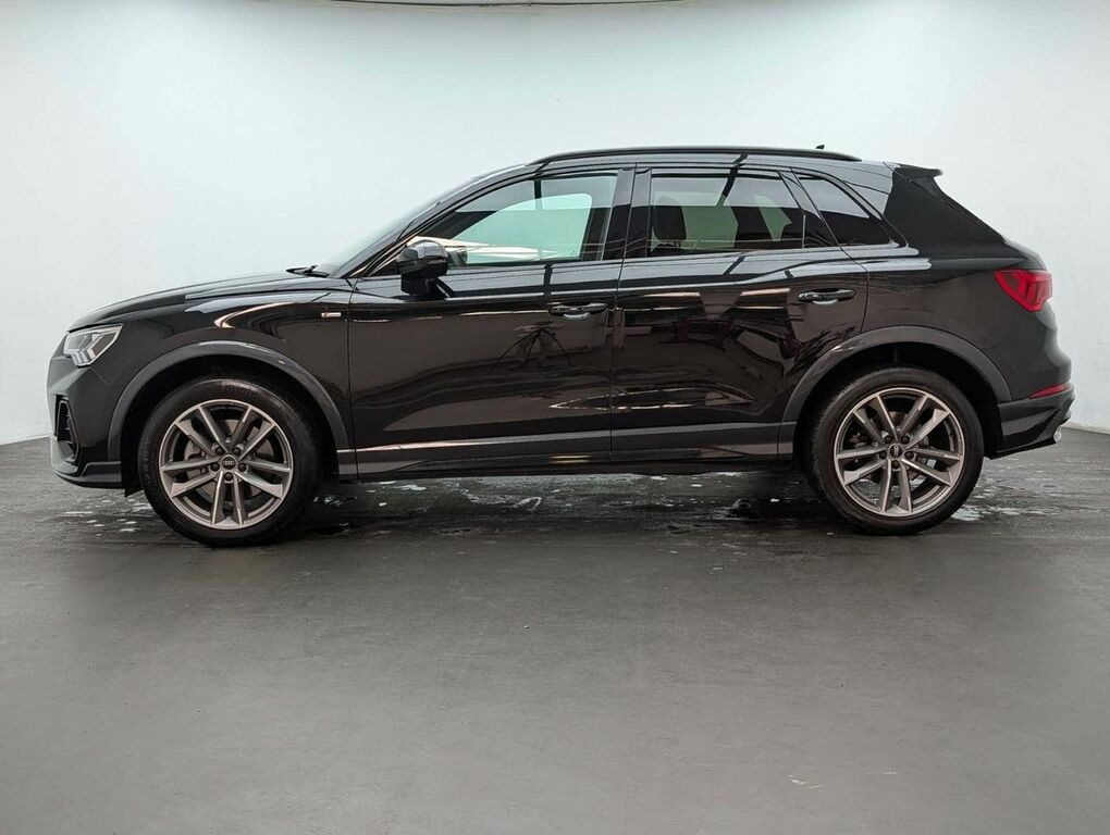 Audi Q3 2.0 Q3 Black Edition 45 Tfsi Quattro 4Wd DG22EWP Black #5