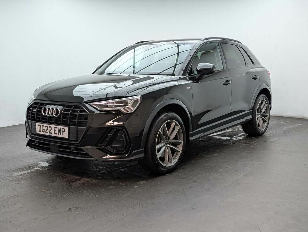 Audi Q3 2.0 Q3 Black Edition 45 Tfsi Quattro 4Wd DG22EWP Black #4