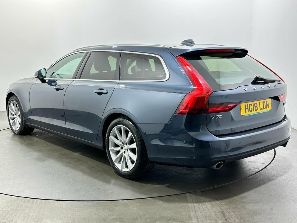 Volvo V90 2L Momentum Pro HG18LDN Blue #5