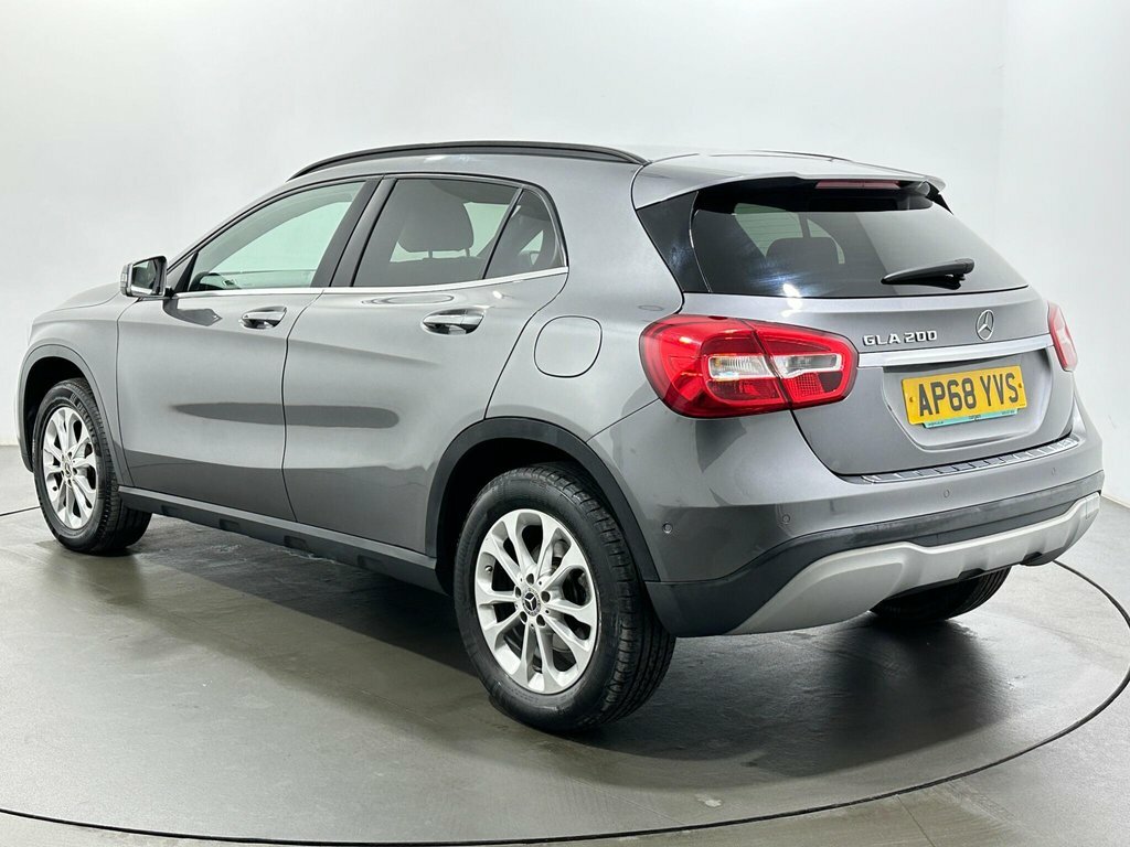 Mercedes-Benz GLA Class 1.6L Se AP68YVS Grey #5