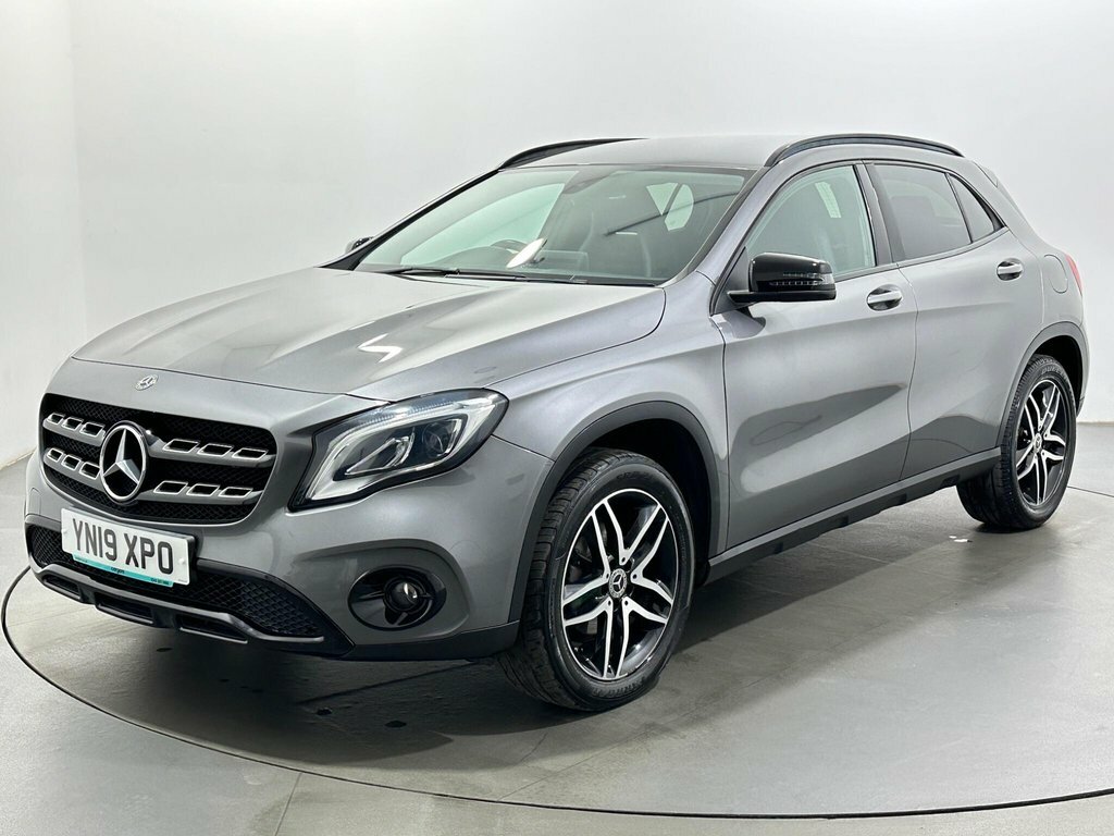 Mercedes-Benz GLA Class 1.6L Urban Edition YN19XPO Grey #3