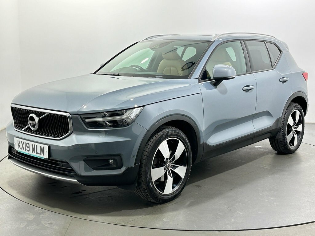 Volvo XC40 2L Momentum Pro KX19MLM Grey #3