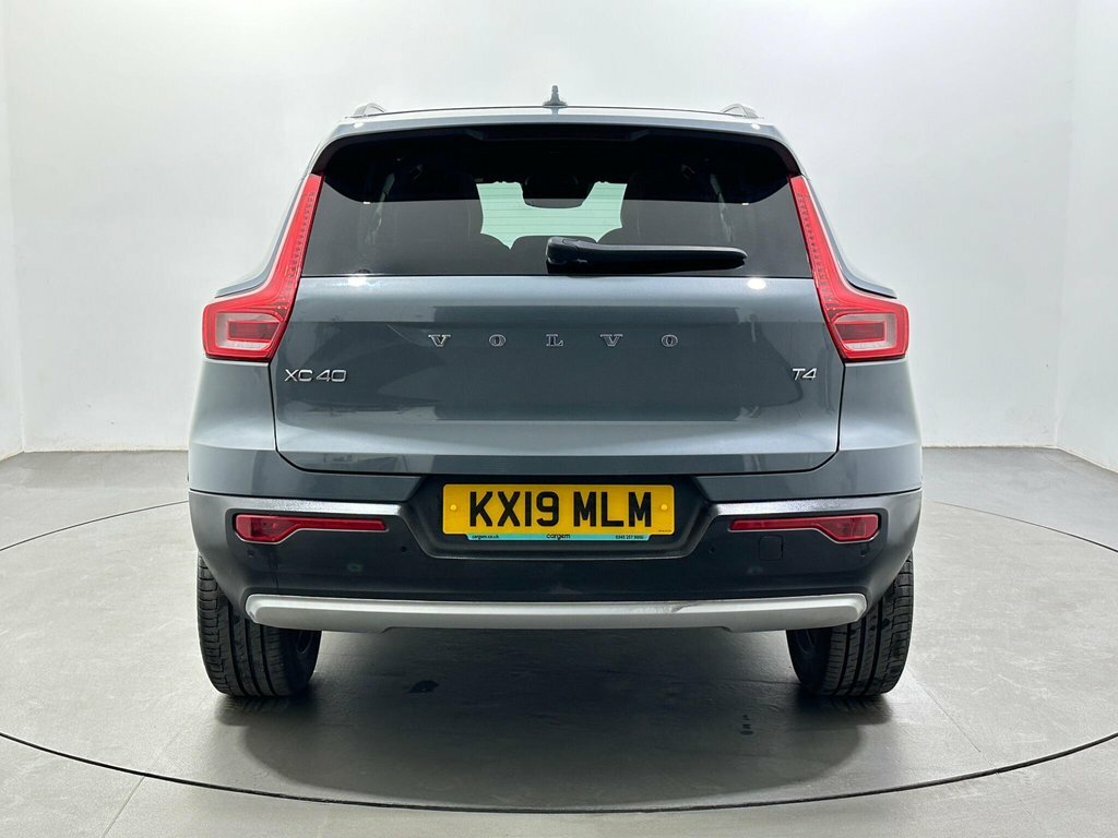 Volvo XC40 2L Momentum Pro KX19MLM Grey #6