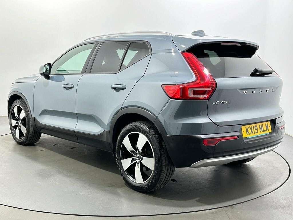 Volvo XC40 2L Momentum Pro KX19MLM Grey #5