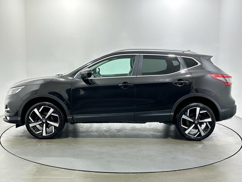 Nissan Qashqai 1.6L Tekna Black #4