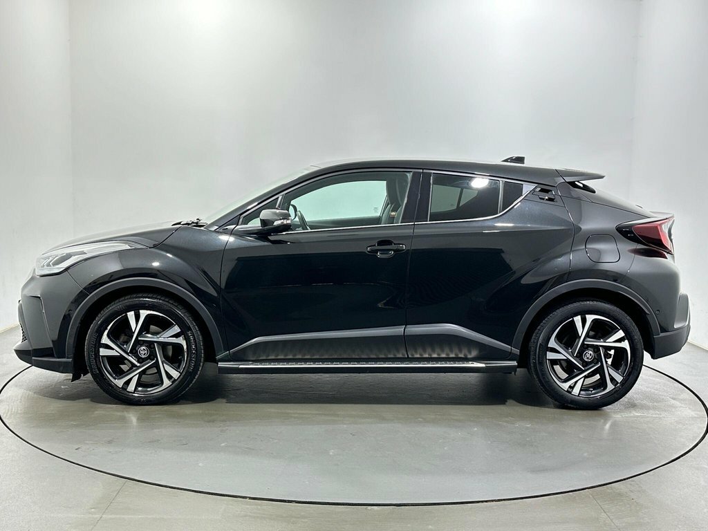 Toyota C-Hr 2L Design GJ22KFZ Black #4
