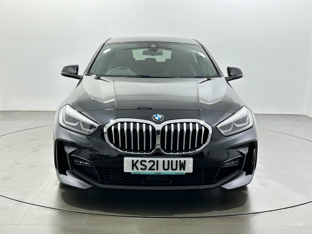 BMW 1 Series 2L M Sport Black #2